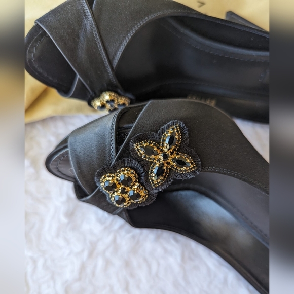 NIB- Louis Vuitton Peeptoe Heels - Picture 2 of 11